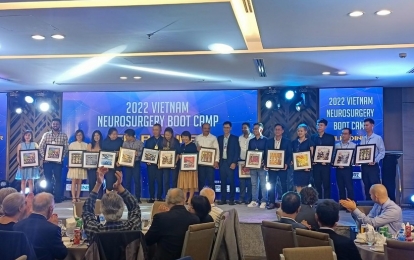 Khoa Y Dược – Đại học Đà Nẵng tổ chức hội trại huấn luyện phẫu thuật thần kinh