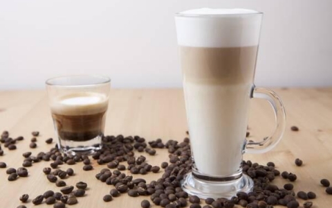 Chuyên gia sức khỏe chia sẽ một số tác dụng Cafein