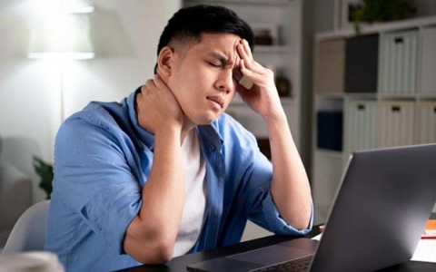 Nhận biết sớm dấu hiệu tụt huyết áp ở người trẻ và cách xử trí an toàn
