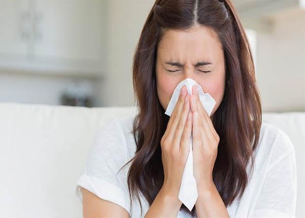 Nguyên nhân và cách điều trị viêm mũi xuất tiết